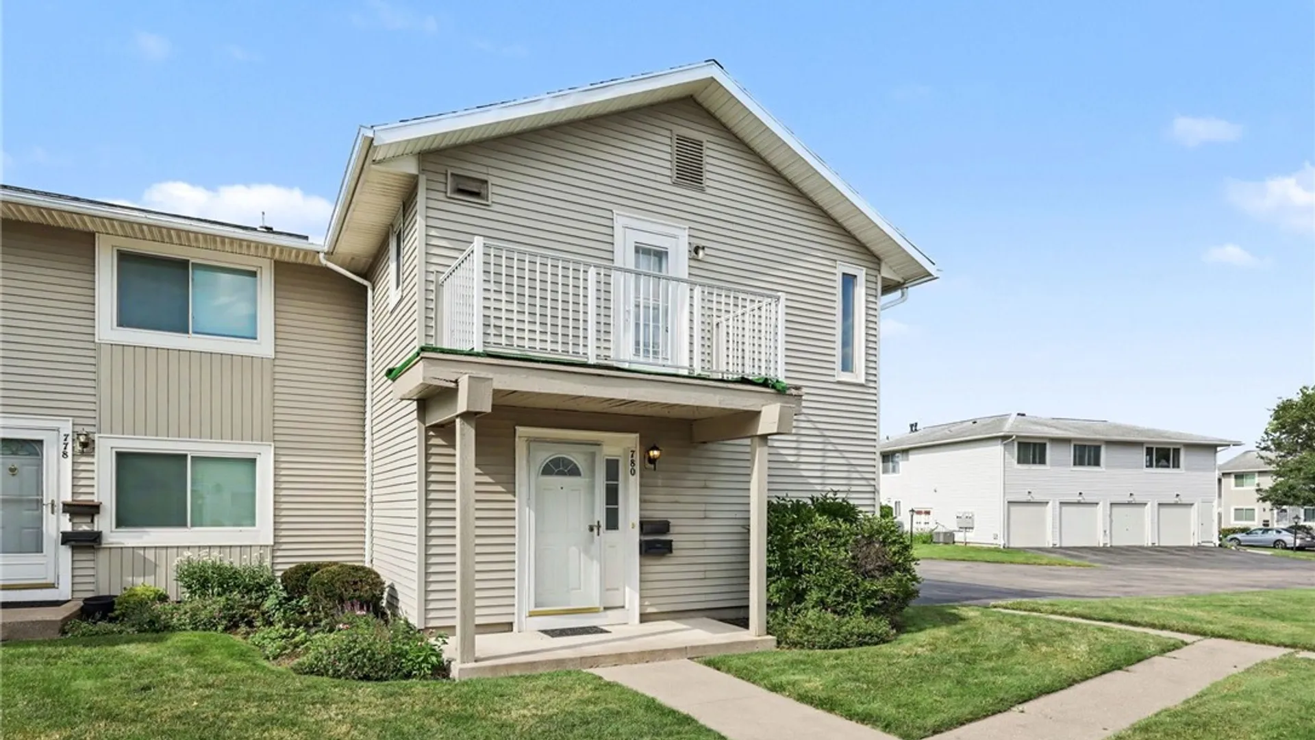 Property at 780 Eastbrooke Lane, Brighton, NY 14618 2
