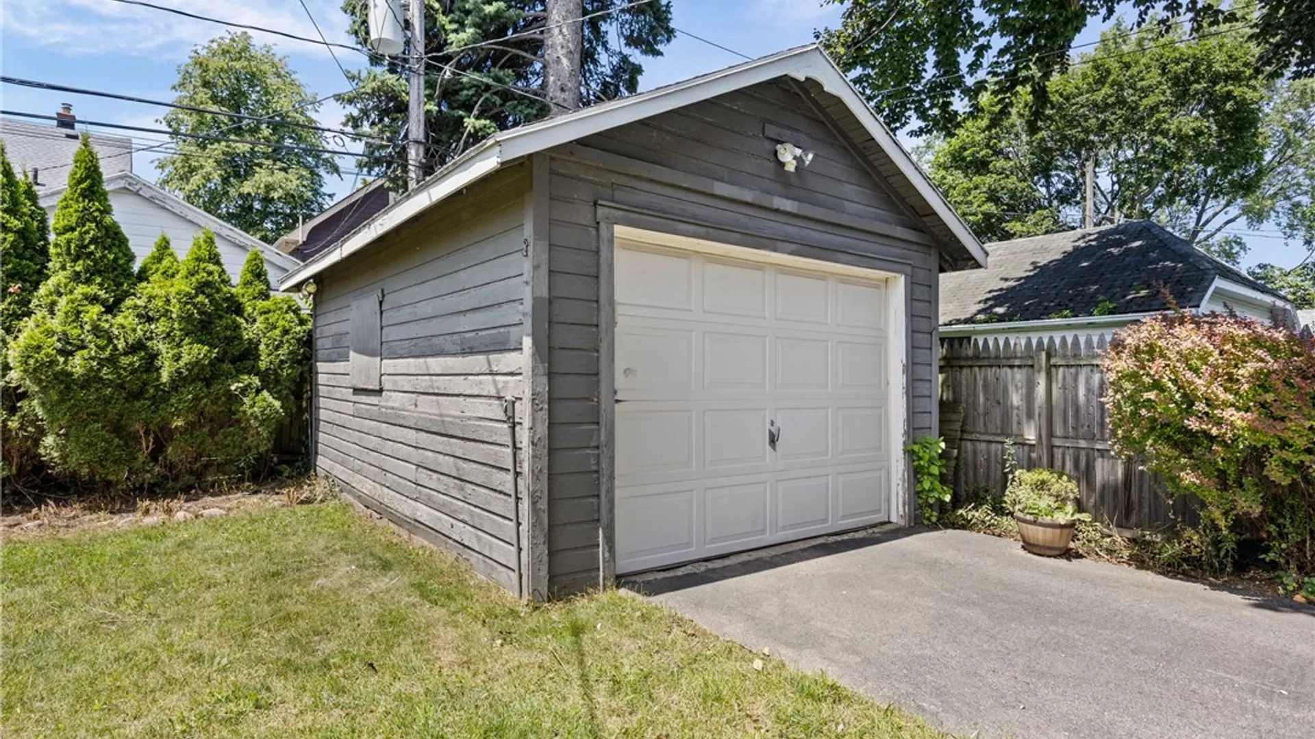 Property at 24 Martinot Avenue, Rochester, NY 14609 37