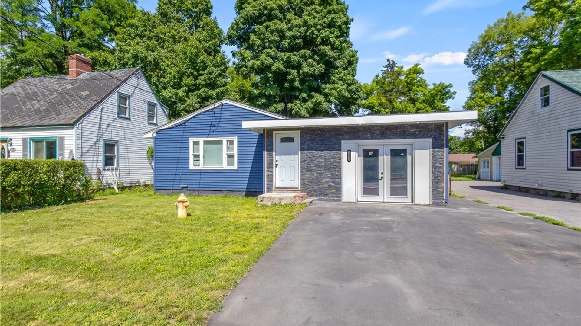 Property at 2017 Valley Drive, Syracuse, NY 13207 2