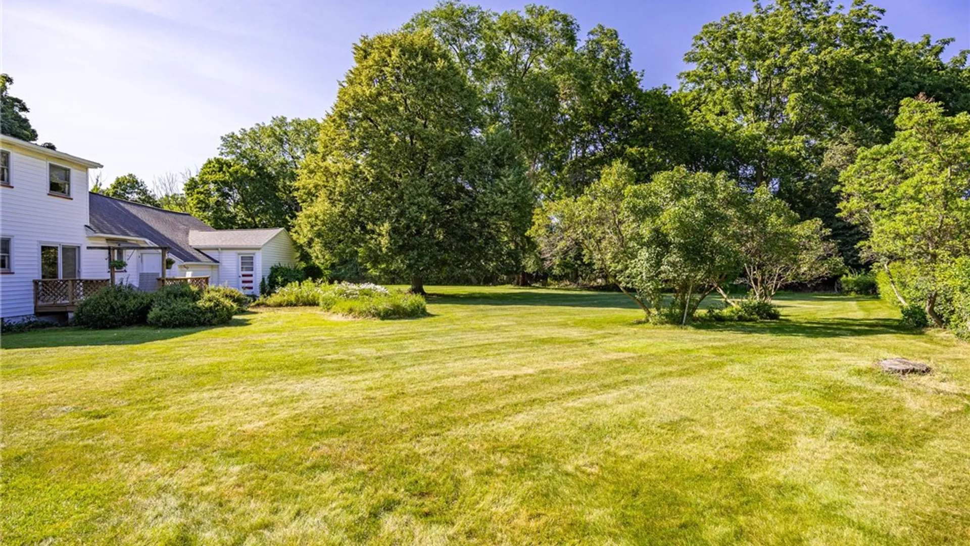 Property at 1068 High Vista, Webster, NY 14580 8