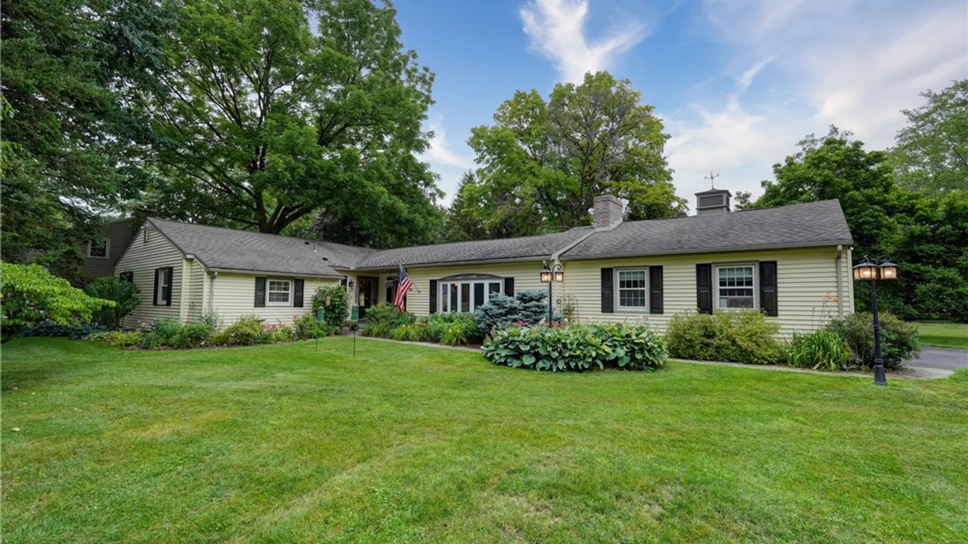 Property at 42 Sunset Boulevard, Pittsford, NY 14534 2