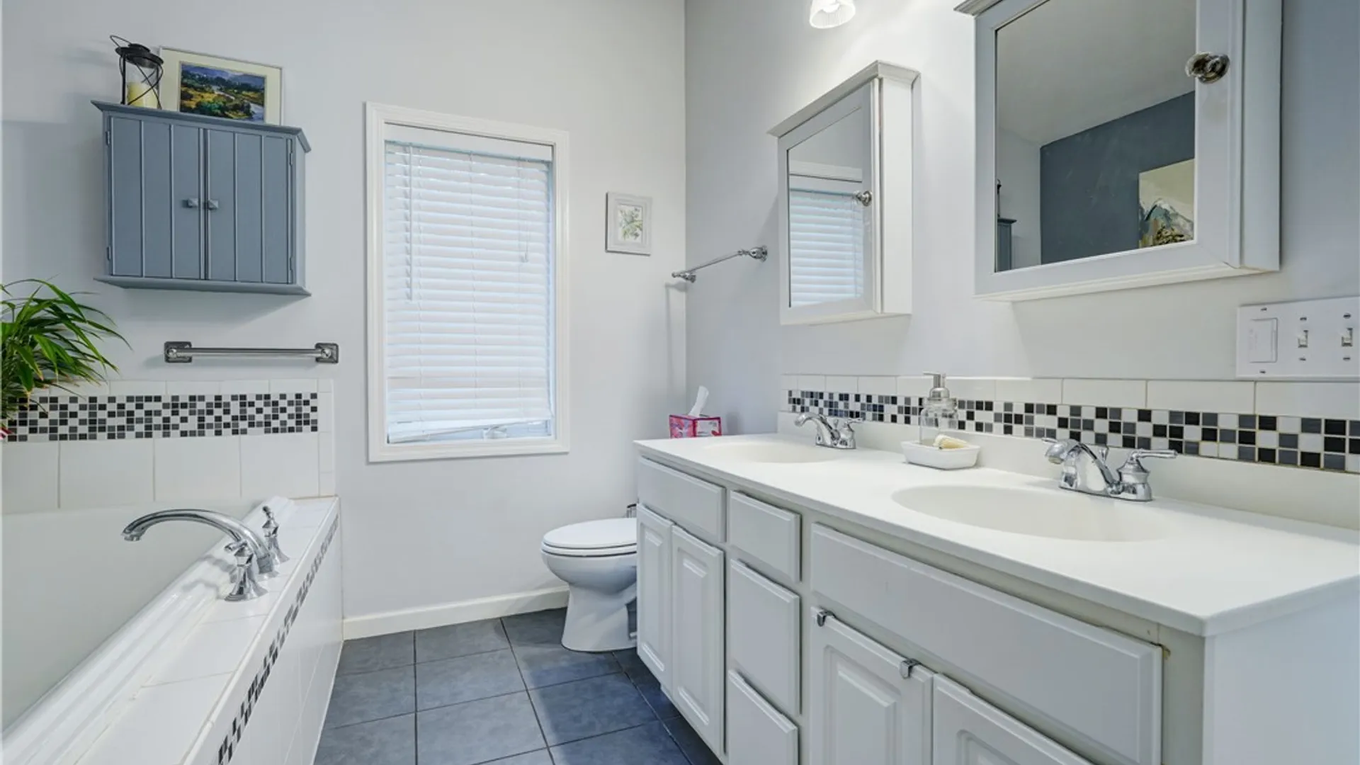 Property at 42 Sunset Boulevard, Pittsford, NY 14534 25