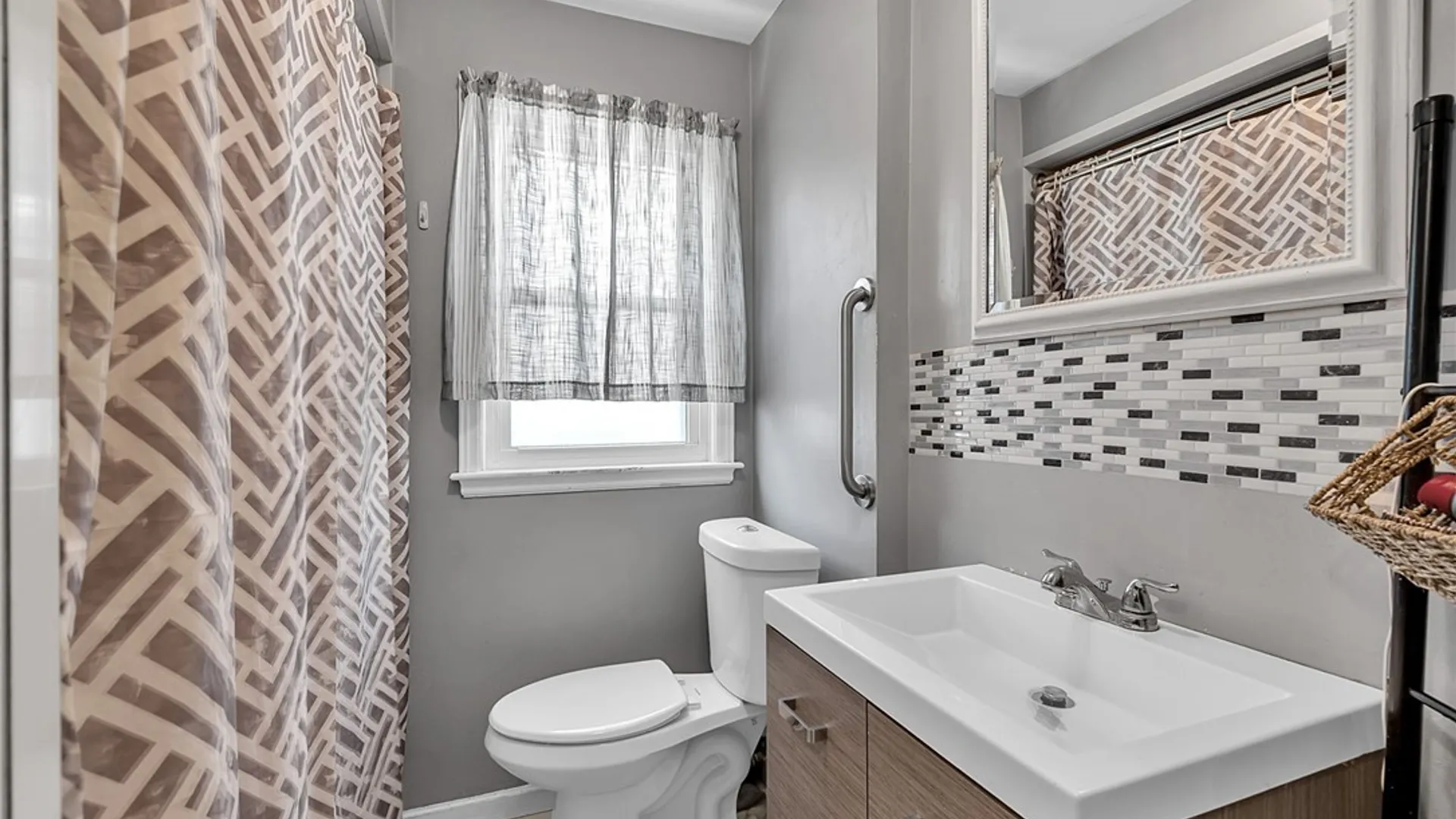 Property at 567 74th Street, Niagara Falls, NY 14304 13