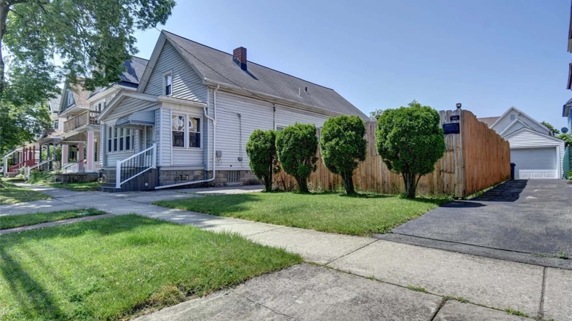 Property at 316-318 East Street, Buffalo, NY 14207 4