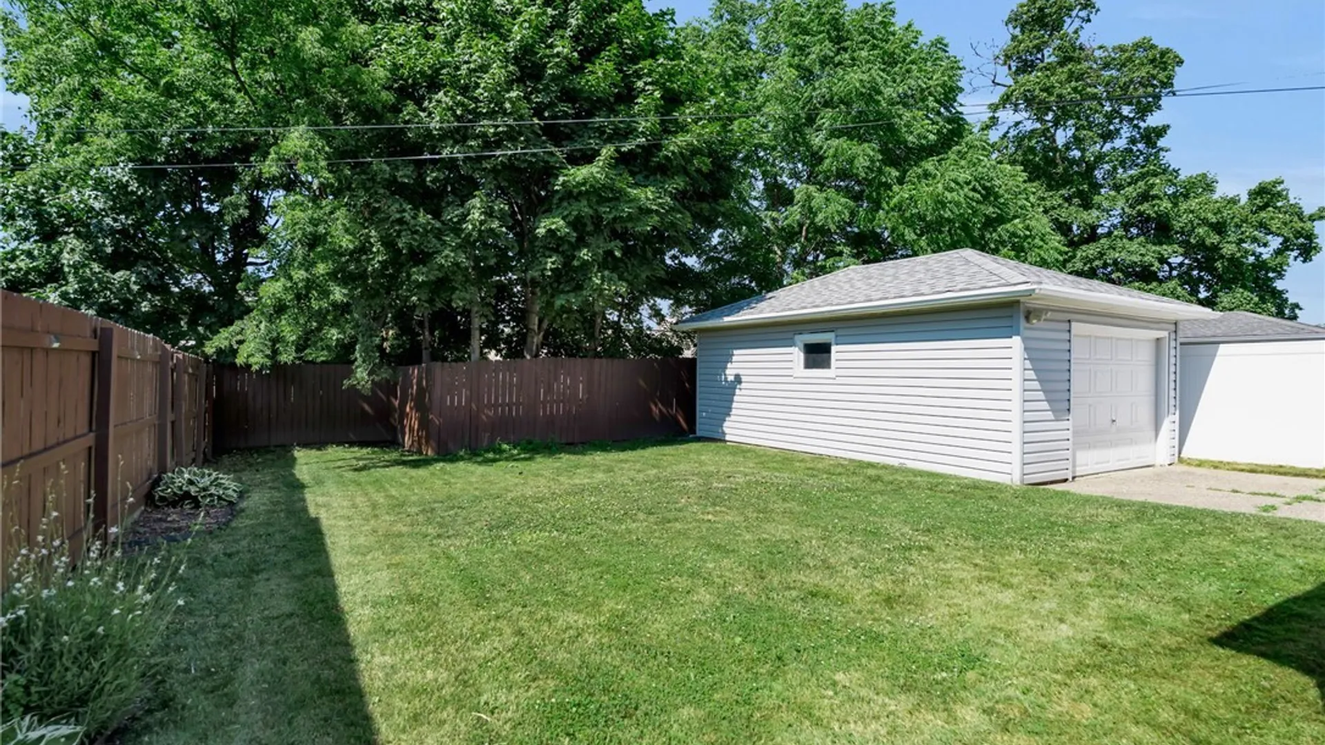 Property at 424 Eden Street, Buffalo, NY 14220 38