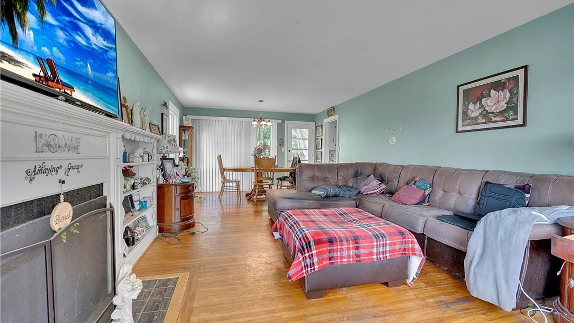Property at 95 Victory Avenue, Hamburg, NY 14075 7