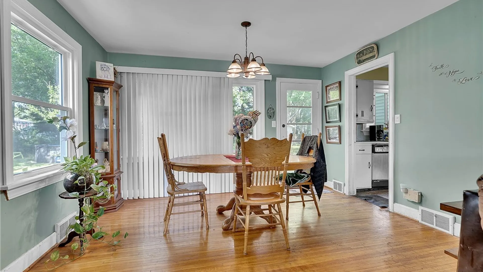 Property at 95 Victory Avenue, Hamburg, NY 14075 8