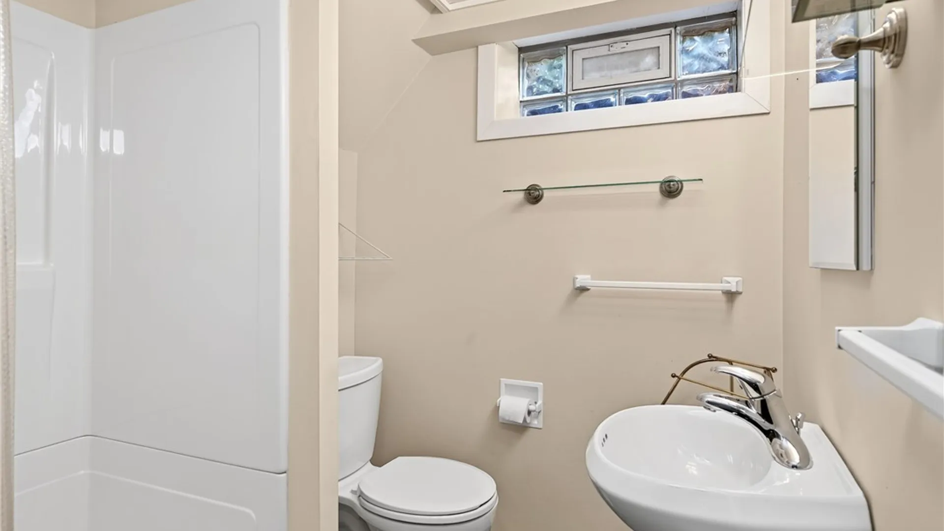 Property at 30 New Amsterdam Avenue, Buffalo, NY 14216 38