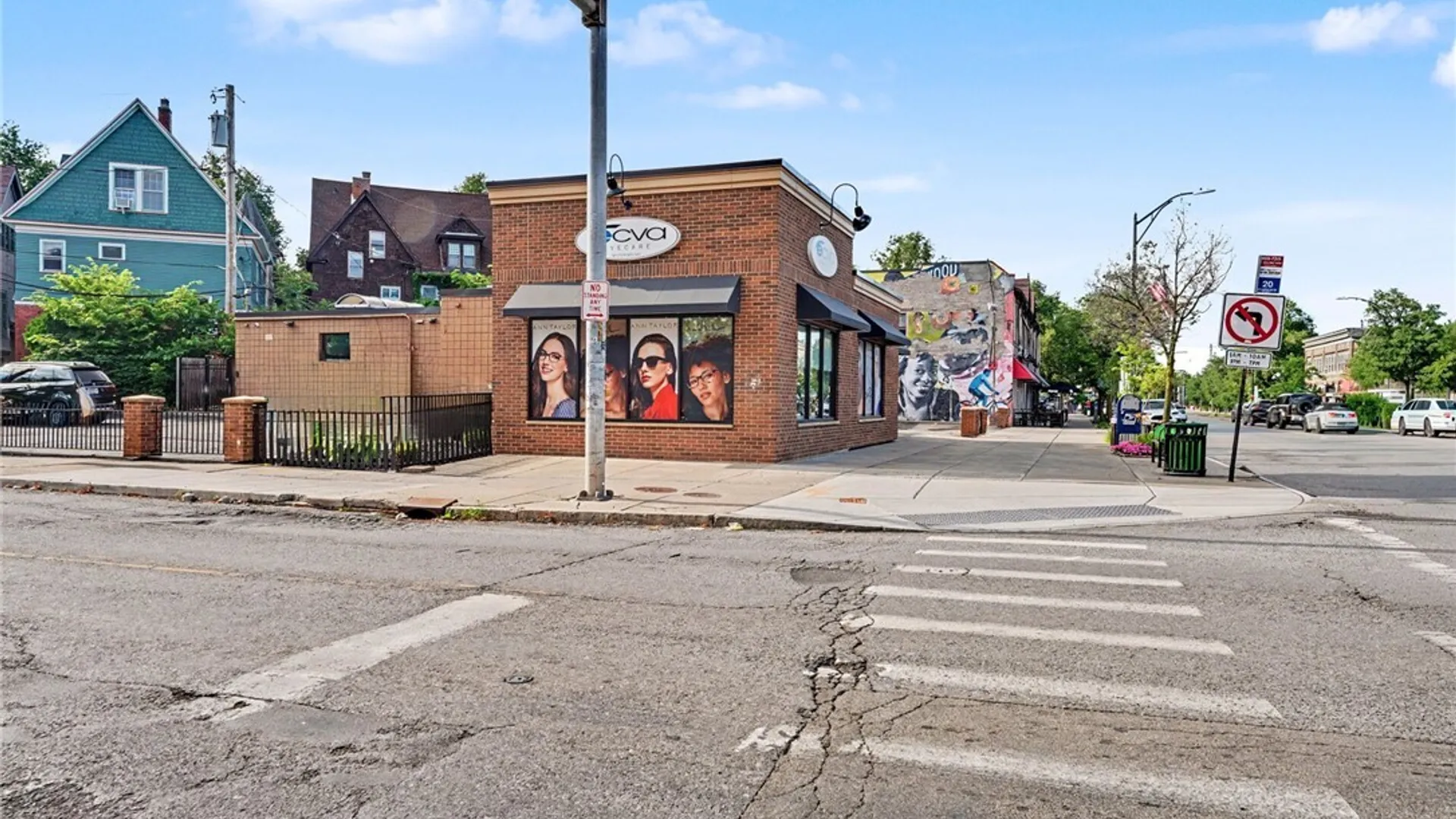 Property at 932 Elmwood Avenue, Buffalo, NY 14222 3