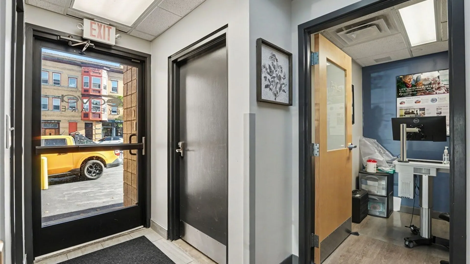 Property at 932 Elmwood Avenue, Buffalo, NY 14222 43