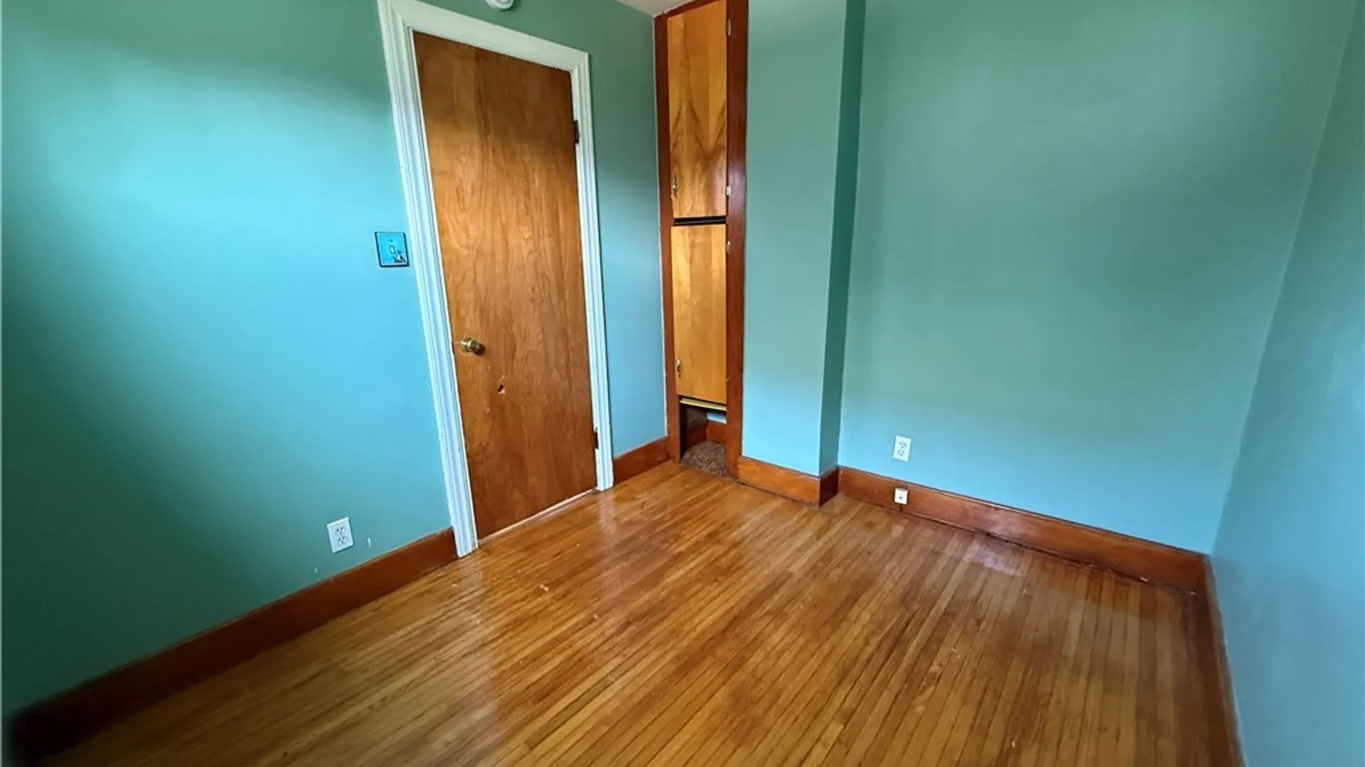 Property at 889 Oliver Street, North Tonawanda, NY 14120 4