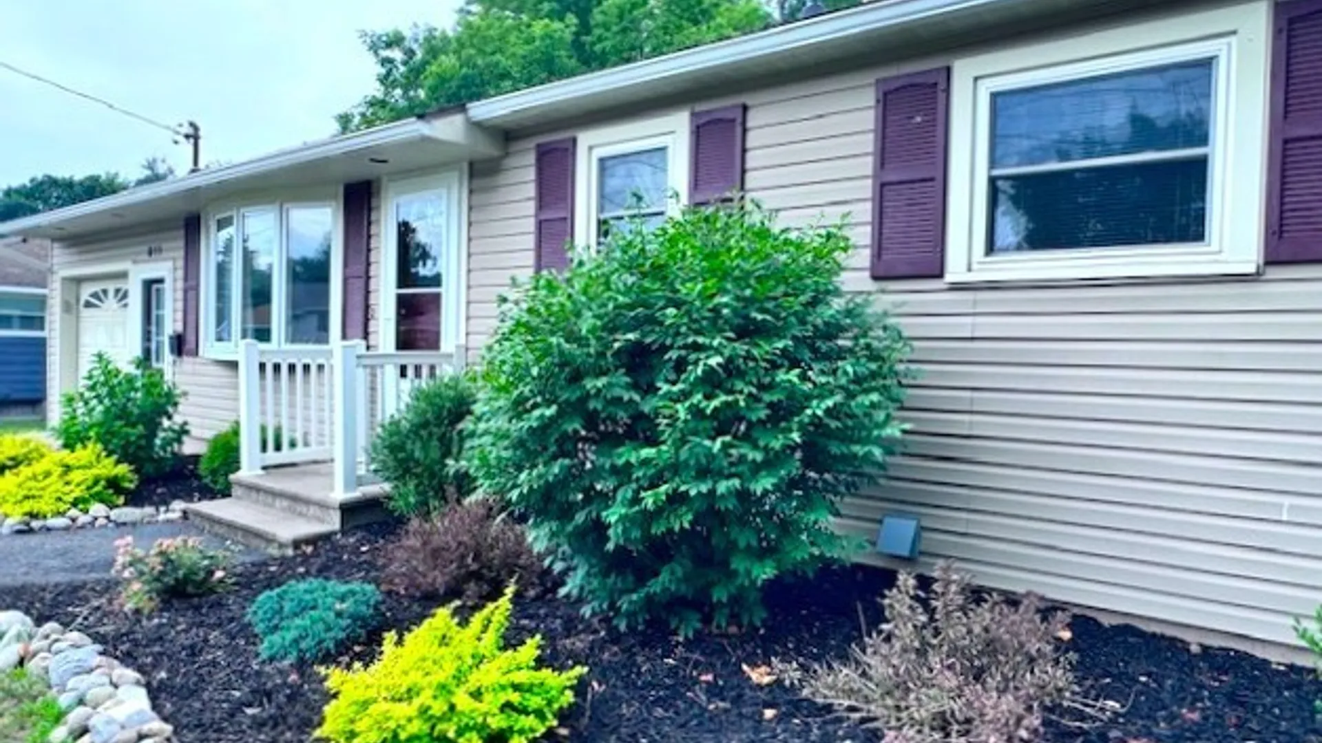 Property at 611 Locust Drive, Utica, NY 13502 6