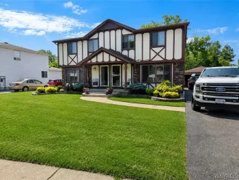 Property at 25 Jessica Lane, Cheektowaga, NY 14043