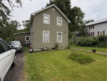 Property at 20 W Austin Street, Skaneateles, NY 13152