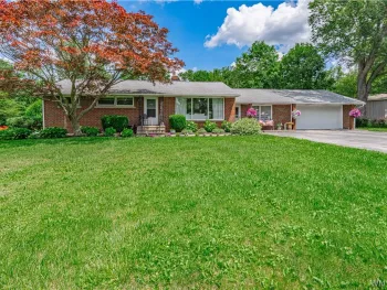 Property at 7174 Chestnut Ridge Road, Lockport Town, NY 14094
