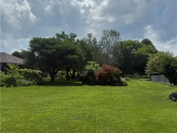 Property at 6231 Lindbergh Avenue, Niagara Falls, NY 14304