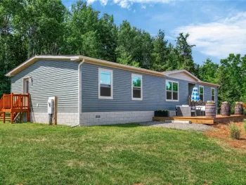 Property at 9286 Keuka Highland Dr, Wayne, NY 14840