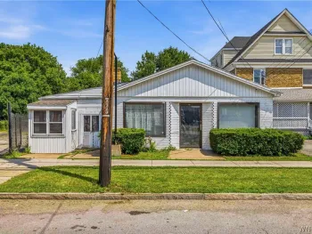 Property at 2318 Niagara Street, Niagara Falls, NY 14303