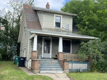 Property at 530 8th Street, Niagara Falls, NY 14301