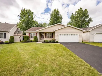 Property at 5 Alexander Parkway, Pendleton, NY 14120