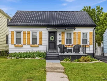 Property at 27 Hyde Park, Lockport City, NY 14094