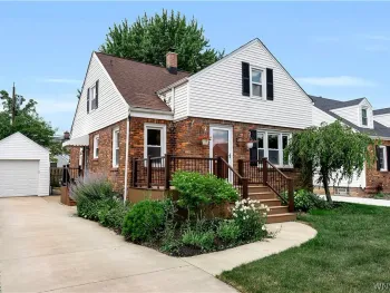 Property at 30 Truesdale Road, Tonawanda, NY 14223