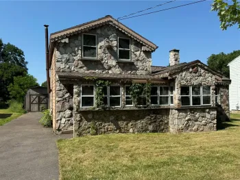 Property at 347 W Jackson Street, Palmyra, NY 14522