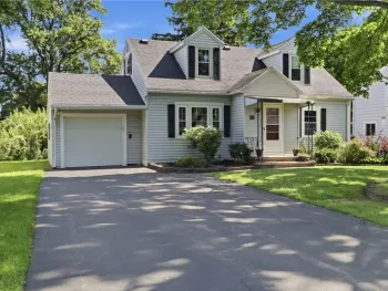 Property at 32 Traymore Road, Irondequoit, NY 14609