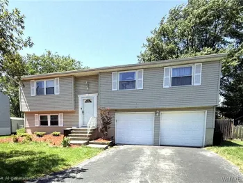 Property at 7090 Academy Lane, Lockport Town, NY 14094