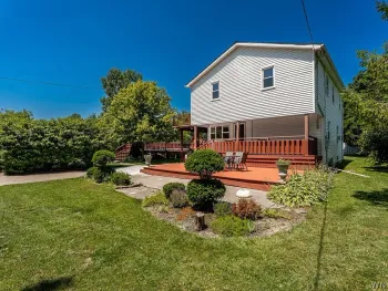 Property at 4015 Mapleton Road, Wheatfield, NY 14120
