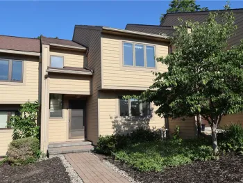 Property at 4 Golfside Circle, South Bristol, NY 14424
