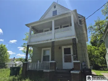 Property at 2409 Monroe Avenue, Niagara Falls, NY 14303