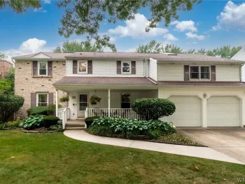 Property at 84 Carriage Cir, Amherst, NY 14221
