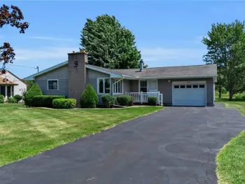 Property at 6887 Walmore Road, Wheatfield, NY 14304