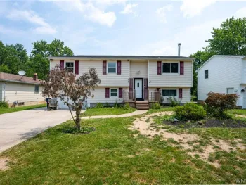 14 E Park Drive, Lockport City, NY 14094