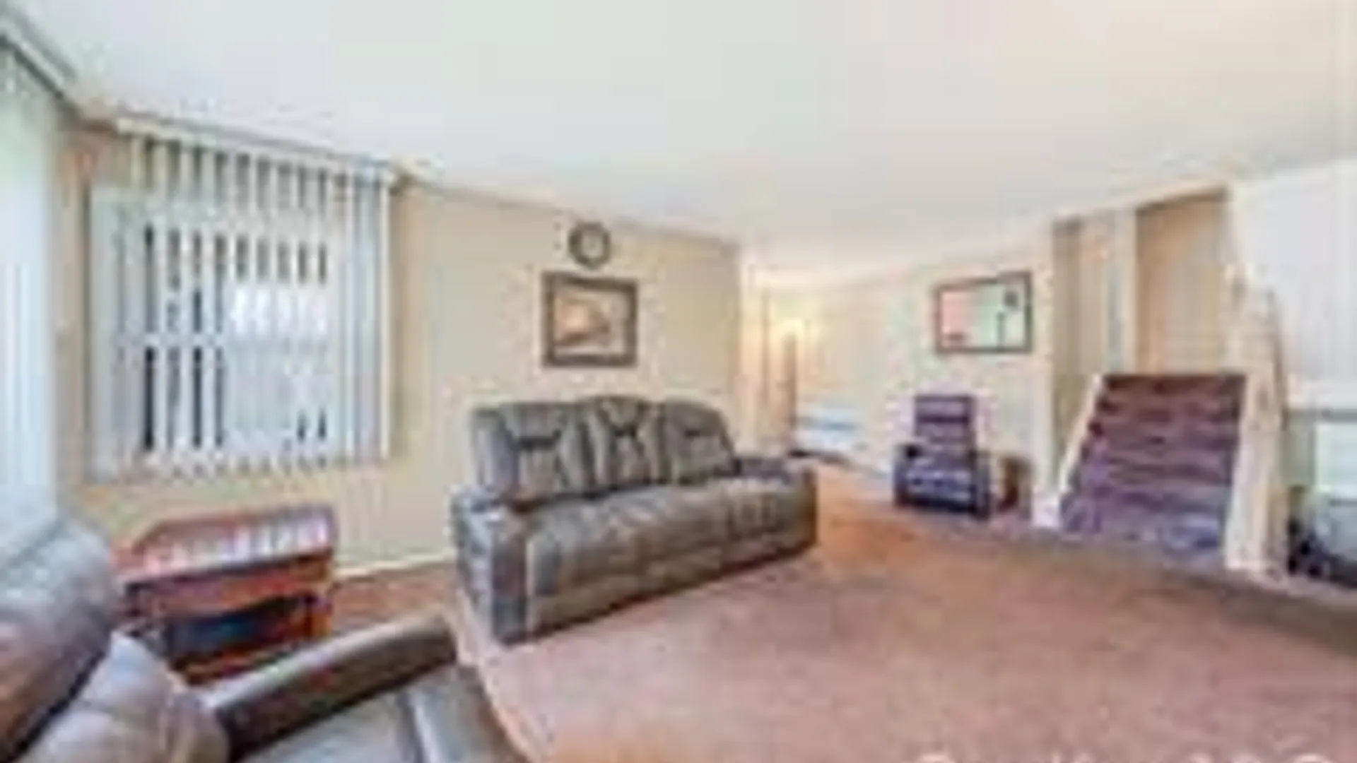 Property at 508 Davis St, North Babylon, NY 11703 12