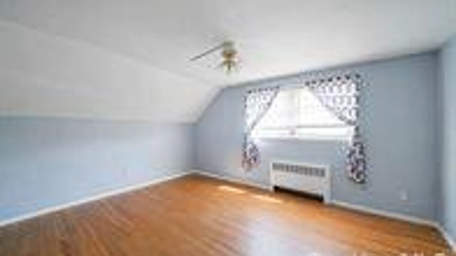 Property at 508 Davis St, North Babylon, NY 11703 18