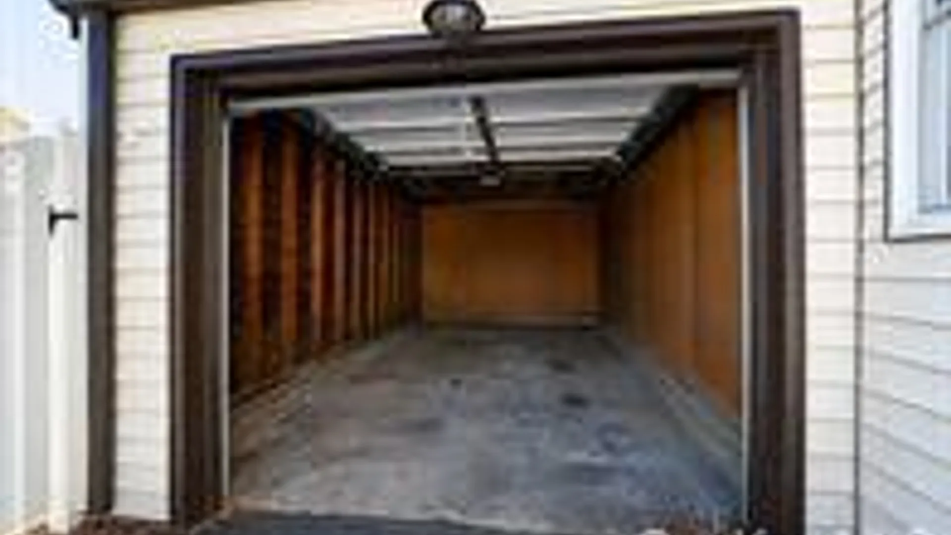 Property at 508 Davis St, North Babylon, NY 11703 23