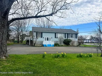 Property at 9 Delaware Avenue, Hudson, NY 12534