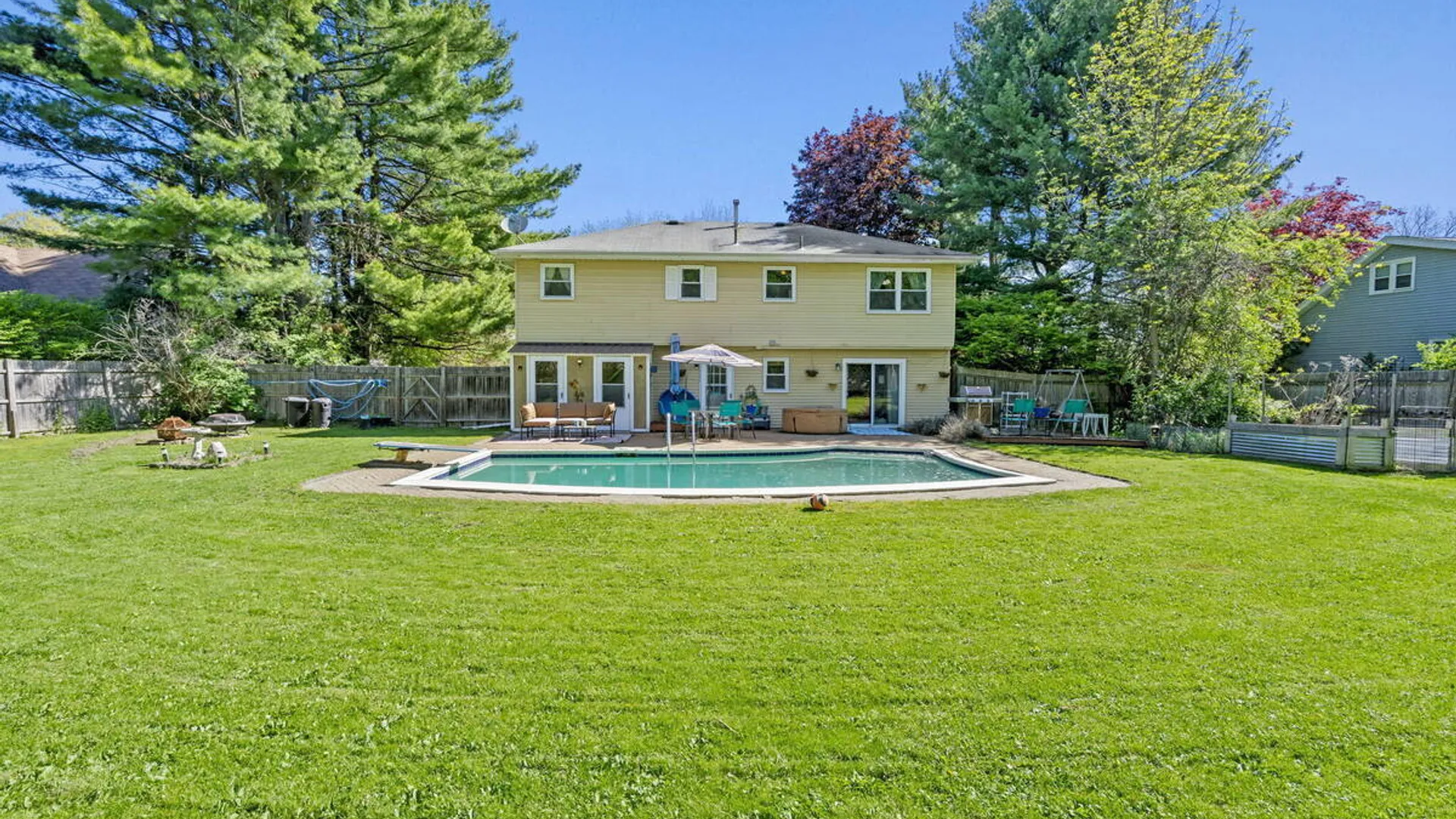 Property at 2400 Troy Schenectady Road, Niskayuna, NY 12309 35