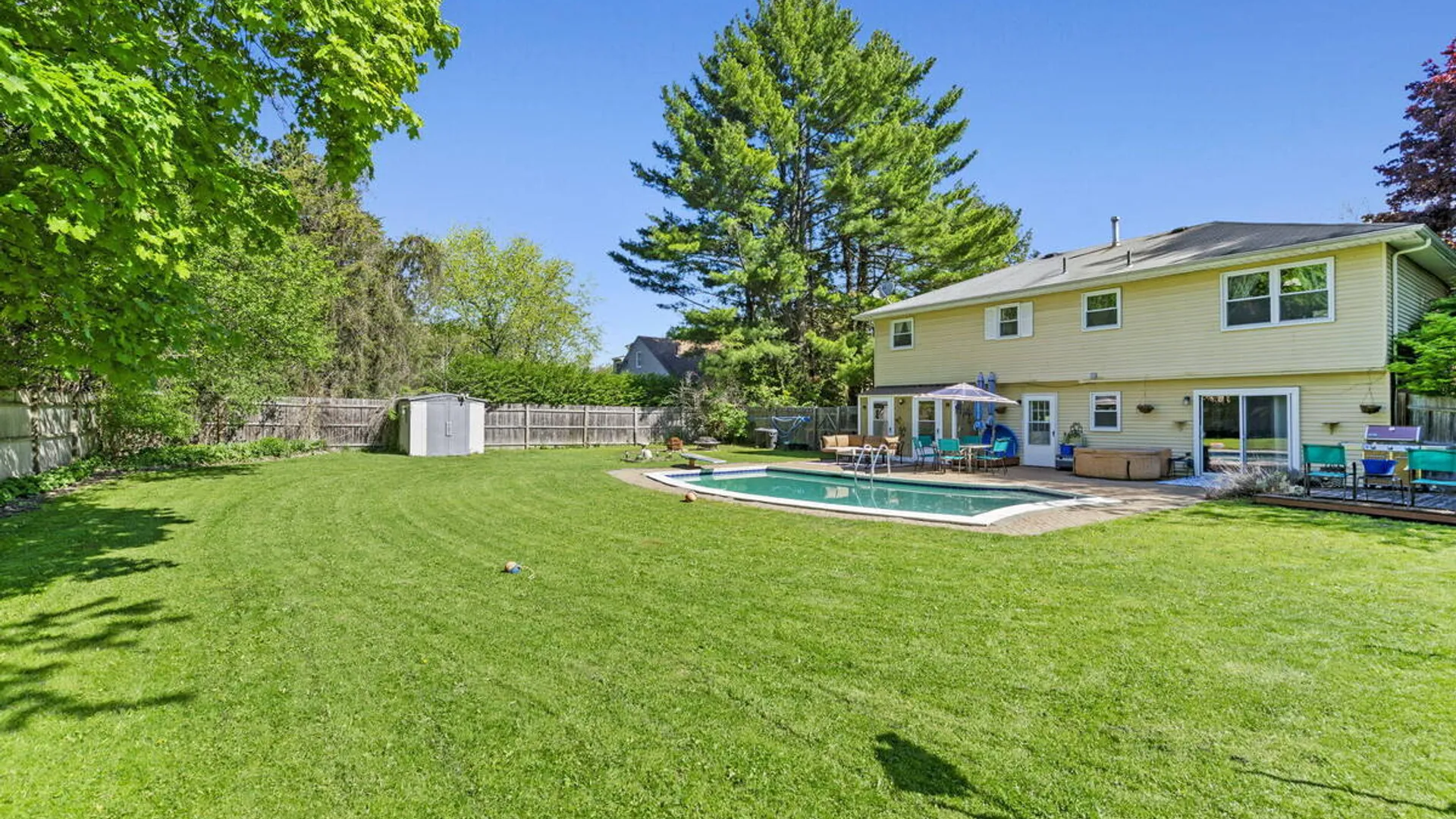 Property at 2400 Troy Schenectady Road, Niskayuna, NY 12309 37