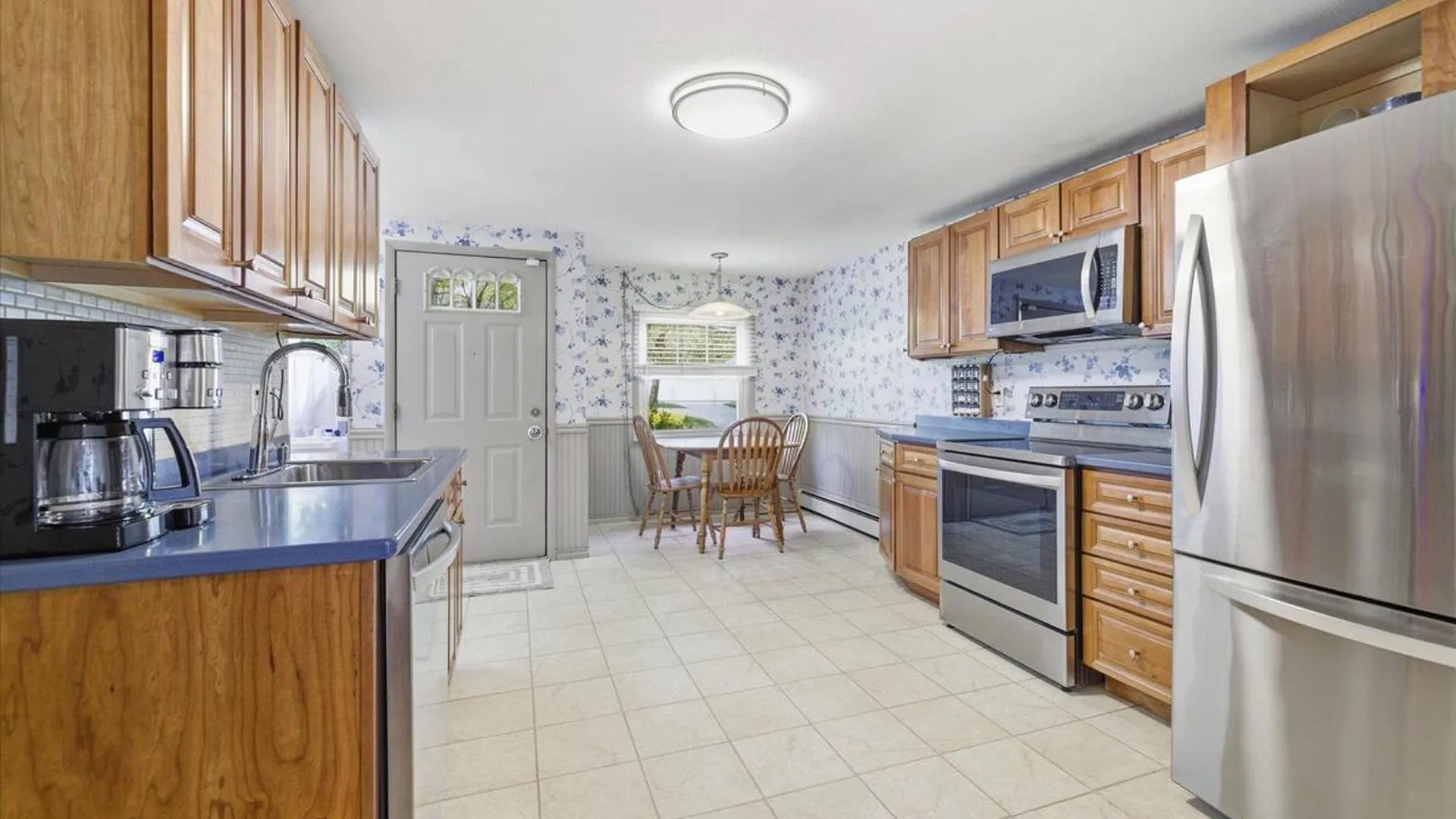 Property at 44 Meyer Lane, Medford, NY 11763 3
