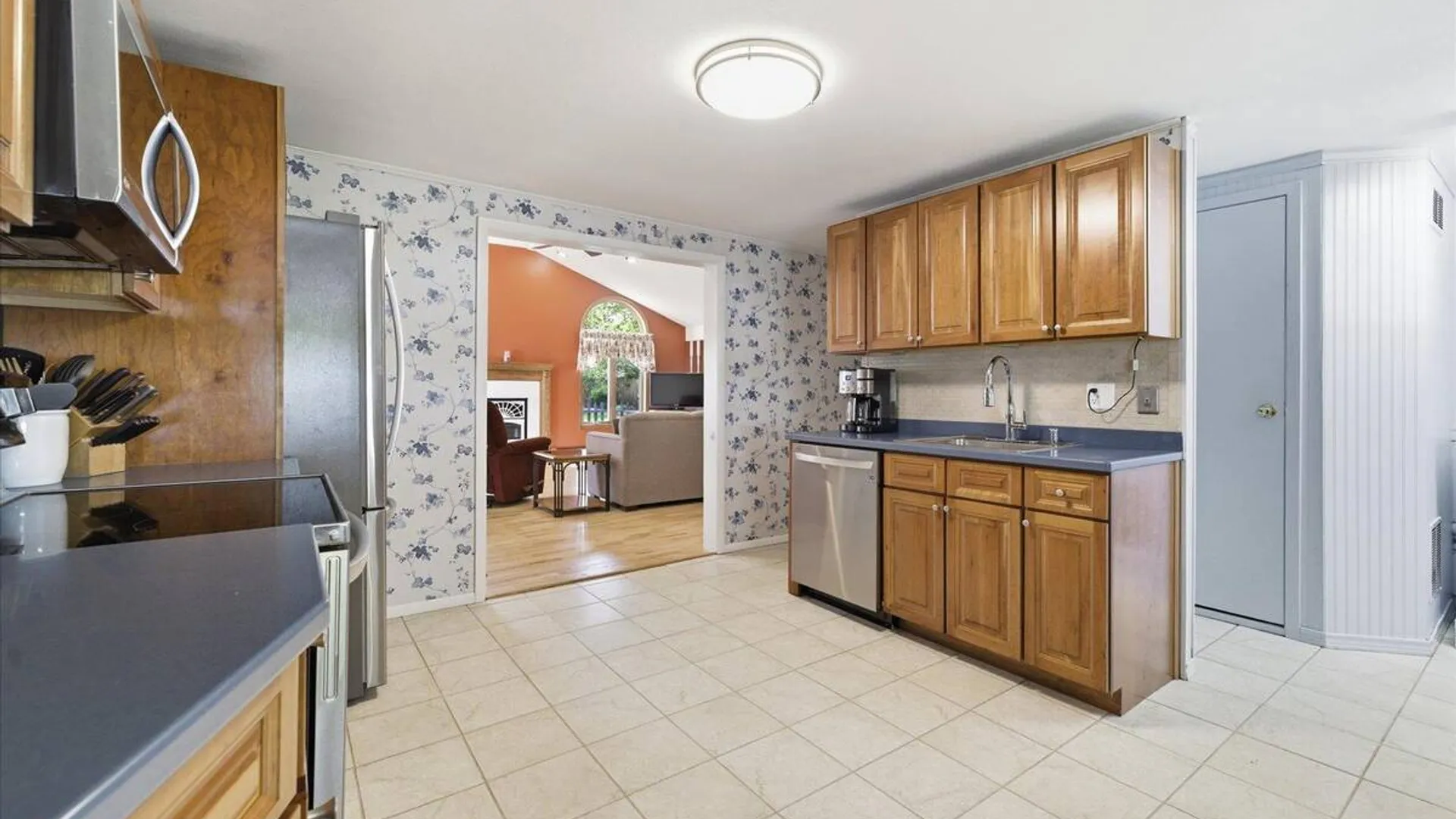 Property at 44 Meyer Lane, Medford, NY 11763 5