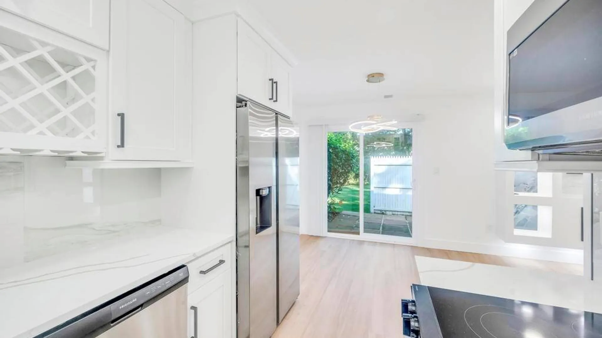 Property at 6 Amesworth Court, Middle Island, NY 11953 19