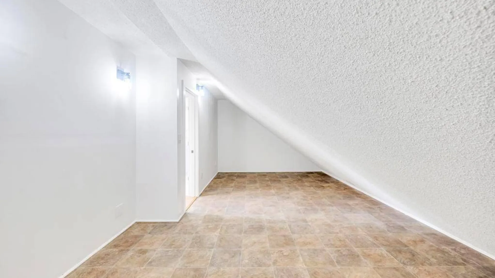 Property at 6 Amesworth Court, Middle Island, NY 11953 26