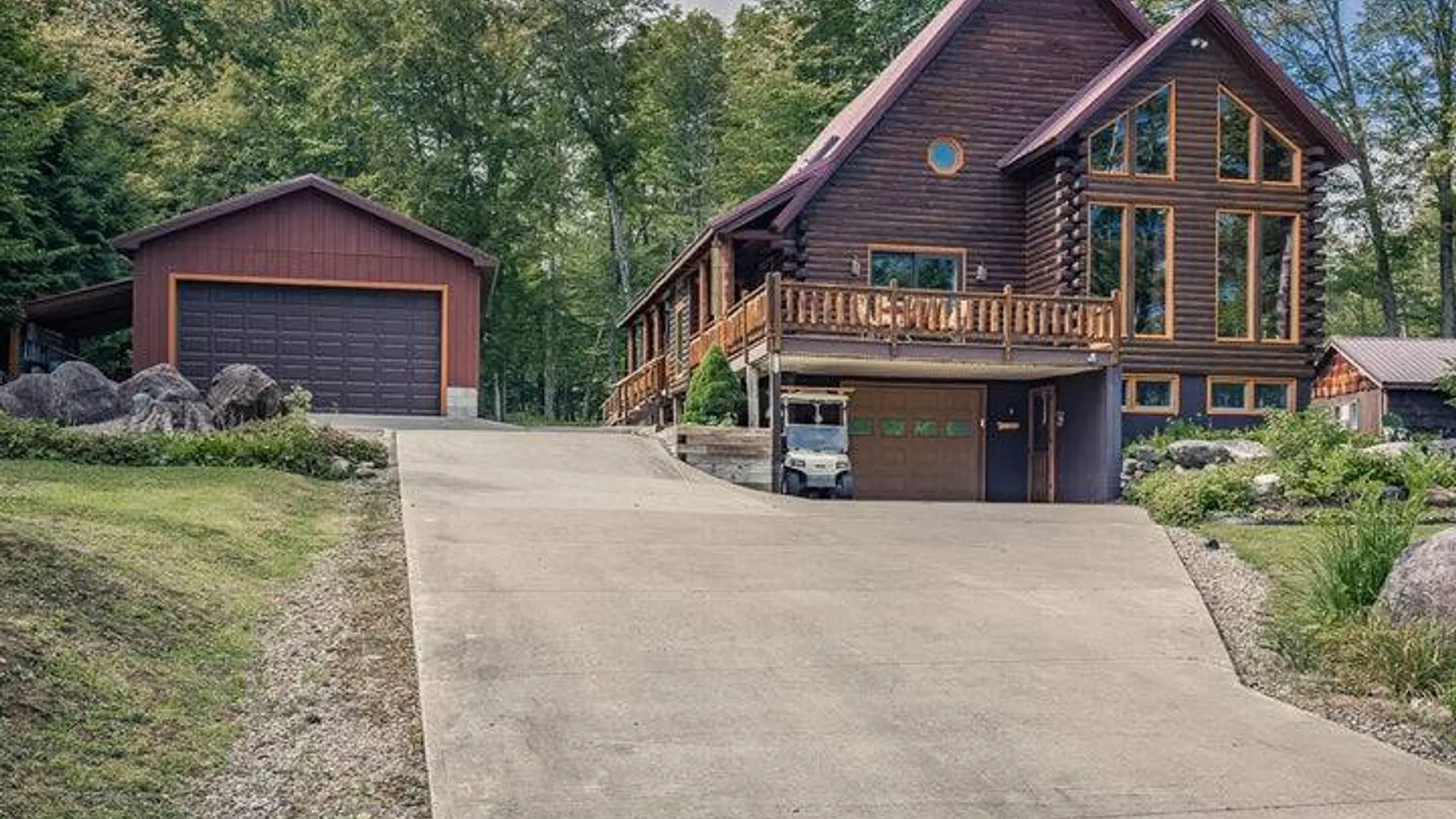 Property at 159 Maplewood Dr., Gloversville, NY 12078 46