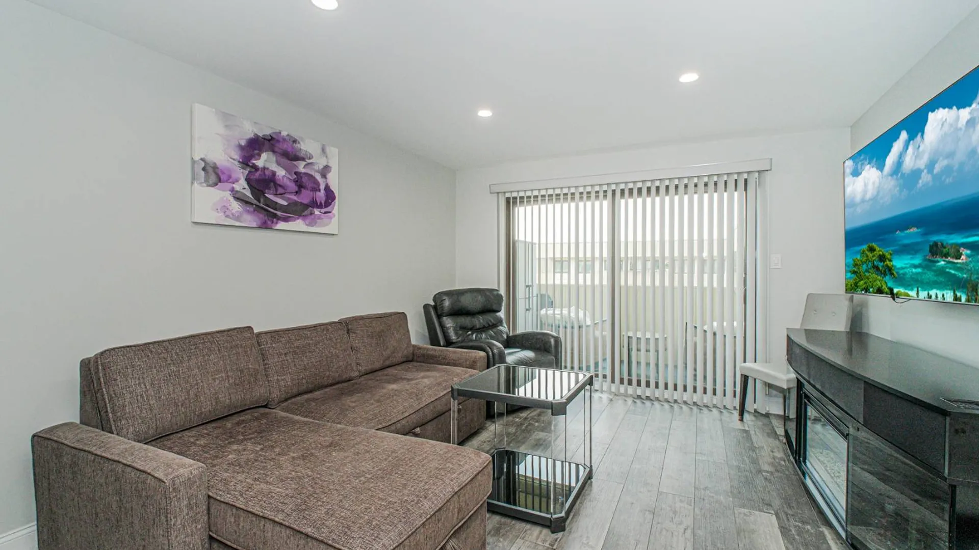 Property at 5 Windham Loop, Staten Island, NY 10314 4