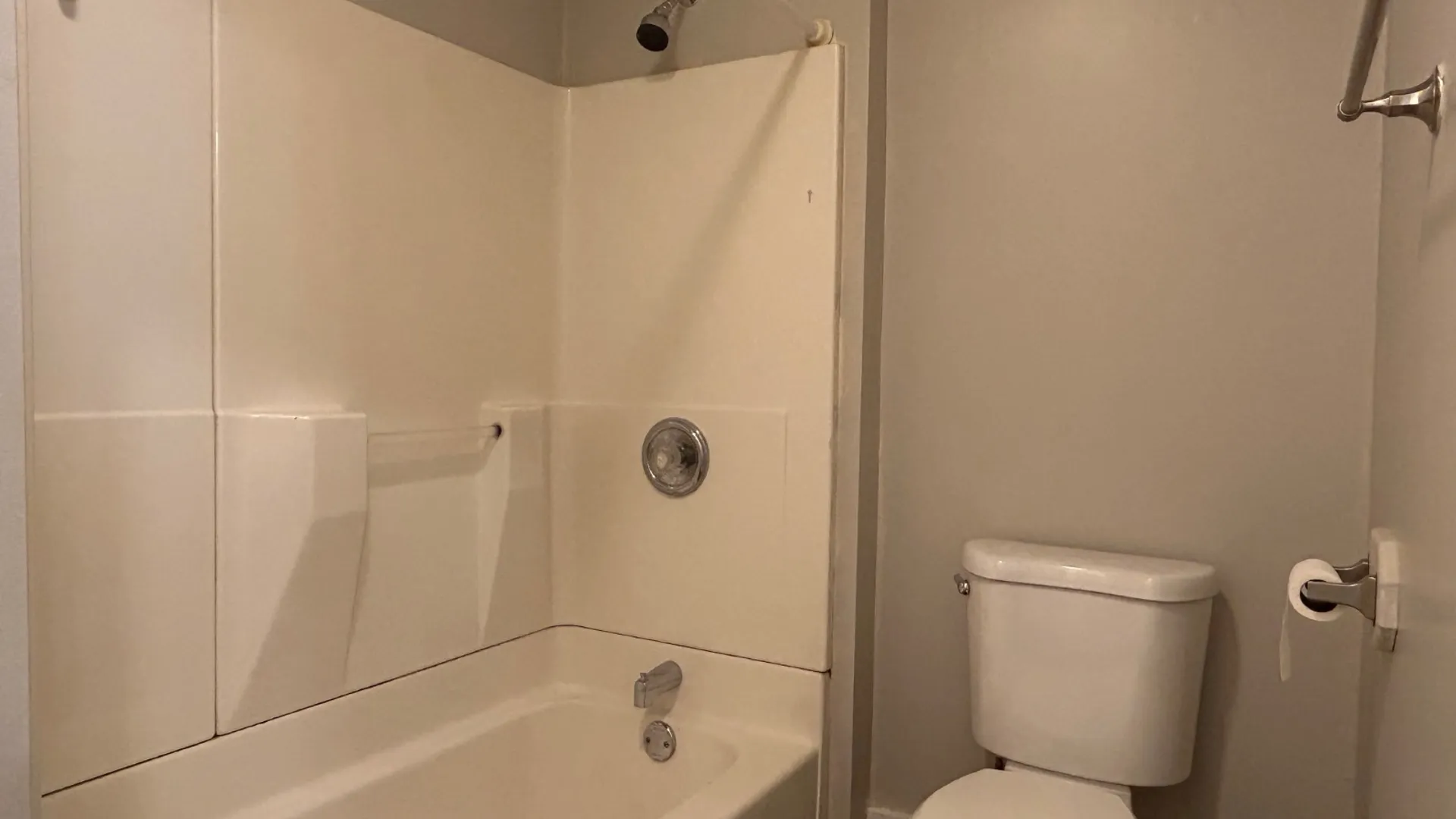 Property at 114 S Melcher St, Johnstown, NY 12095 17