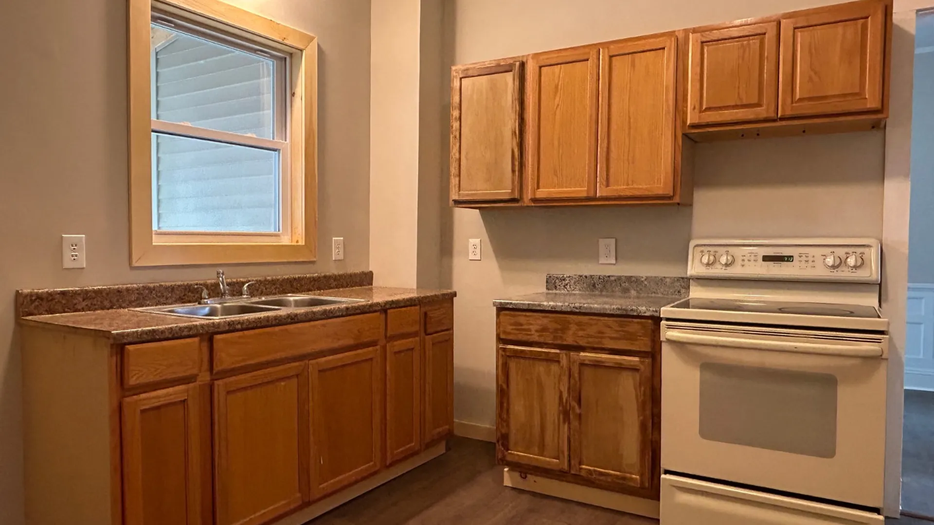 Property at 114 S Melcher St, Johnstown, NY 12095 23