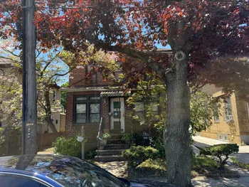 Property at 18828 114th Dr, Saint Albans, NY 11412